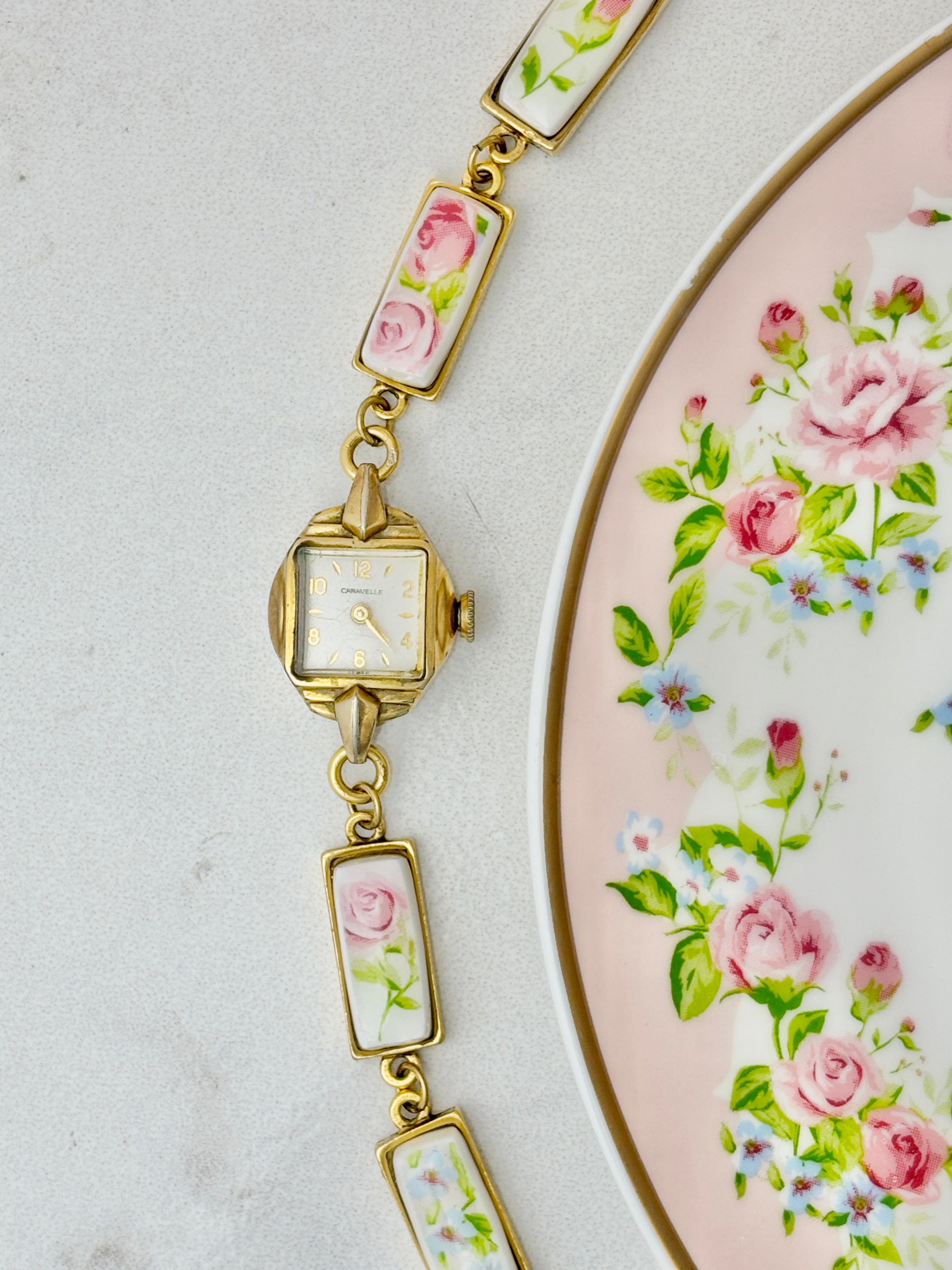 Antique Caravelle manual watch